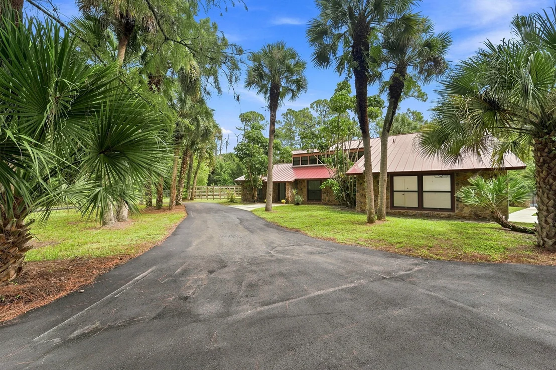 Photo of 2730 Doe Trail