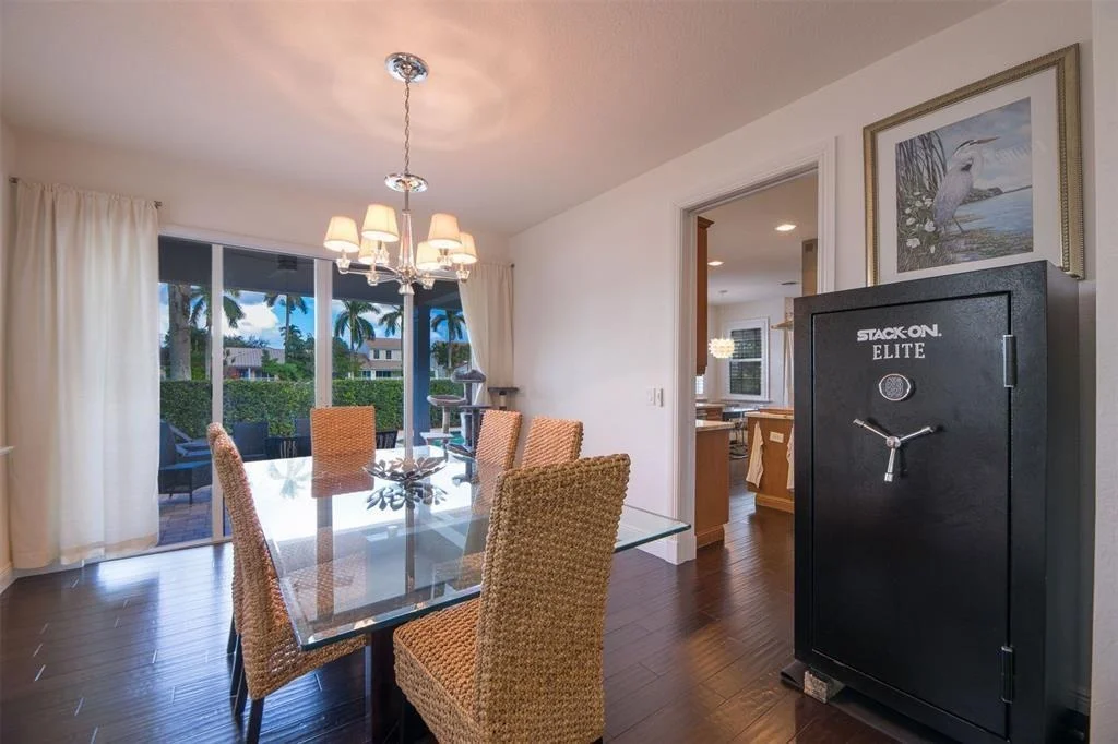 Photo of 4734 Lakeside Terrace