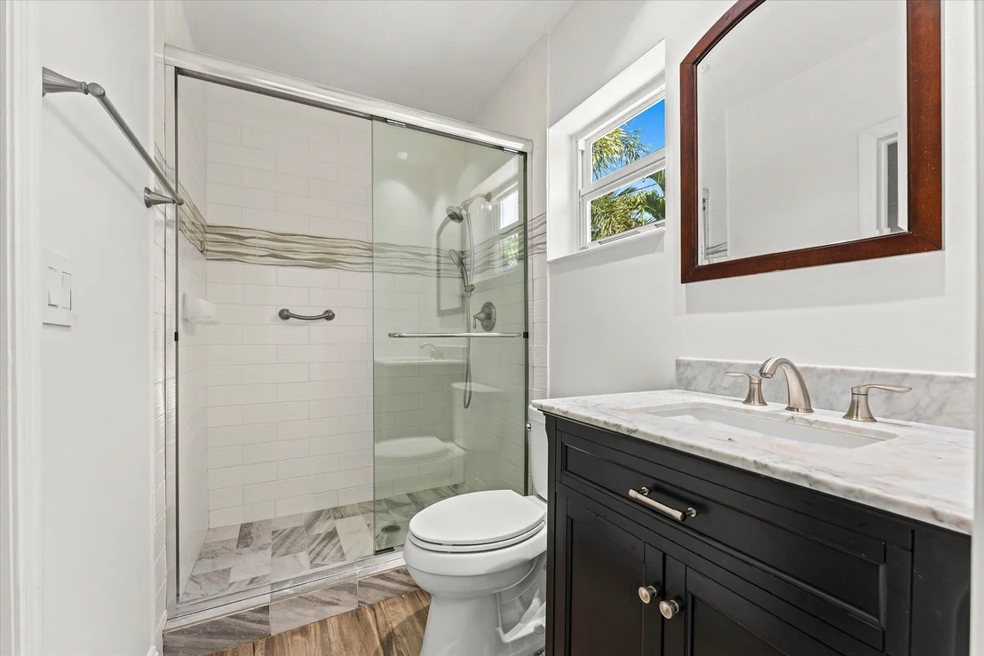 Photo of 884 NW 6th Drive