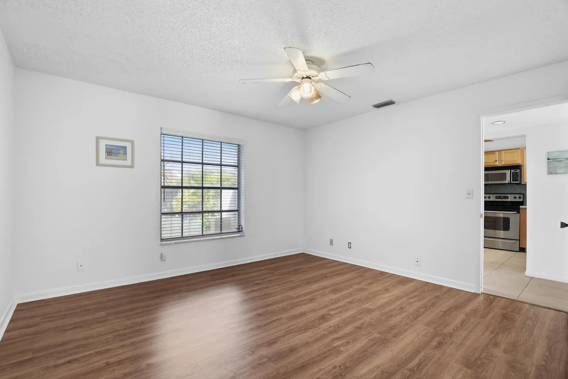 Photo of 16004 Laurel Oak Circle