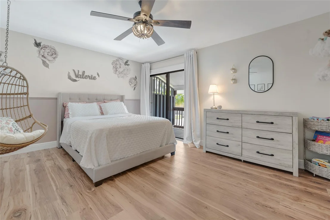 Photo of 741 Mockingbird Lane