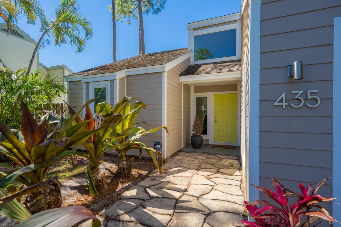 Photo of 435 Oak Shadow Way