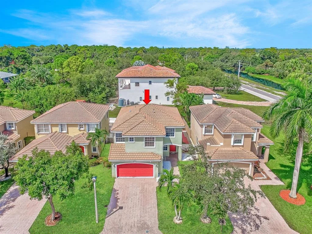 Photo of 3909 Crescent Creek Drive