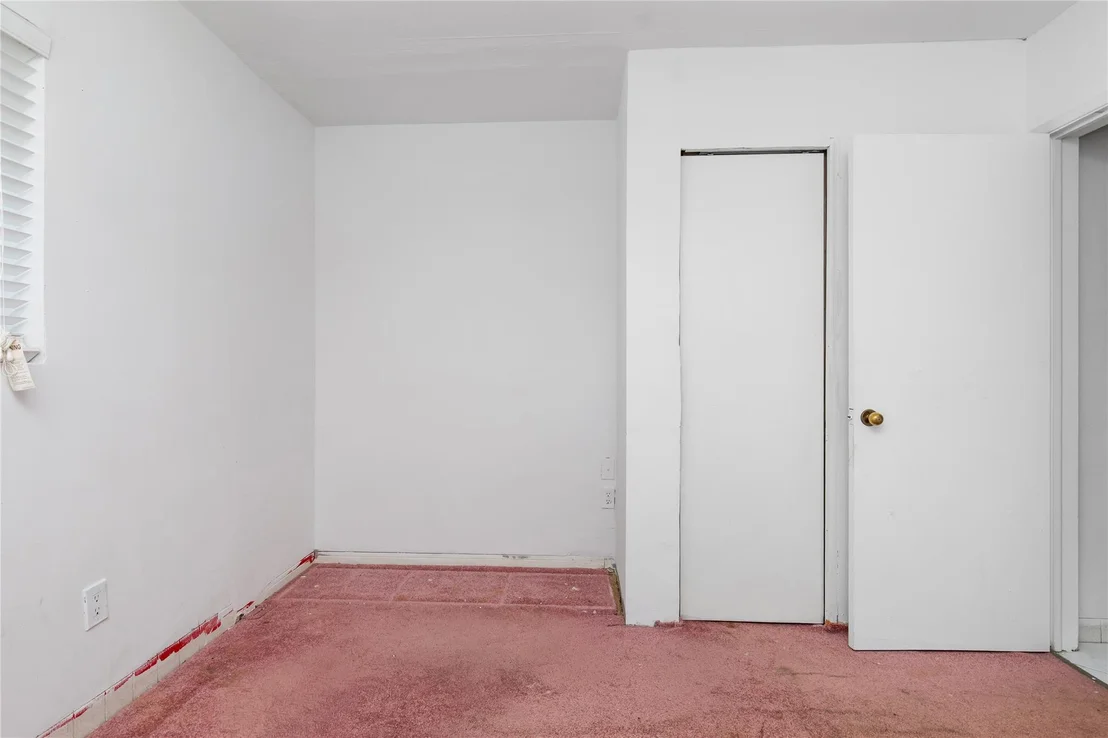 Photo of 360 SE 5th Avenue