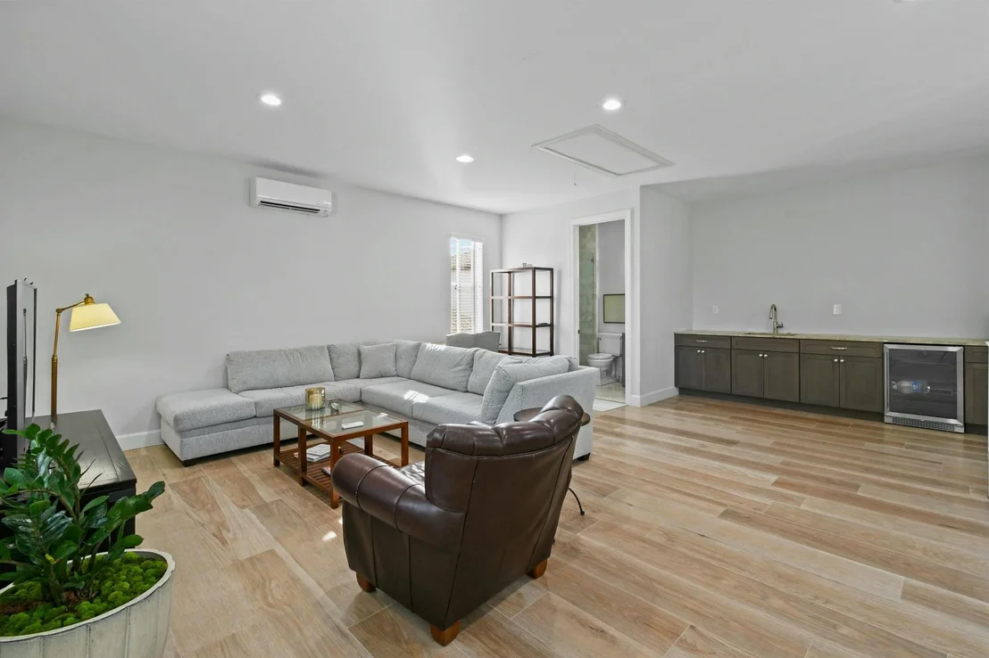 Photo of 119 Barcelona Drive