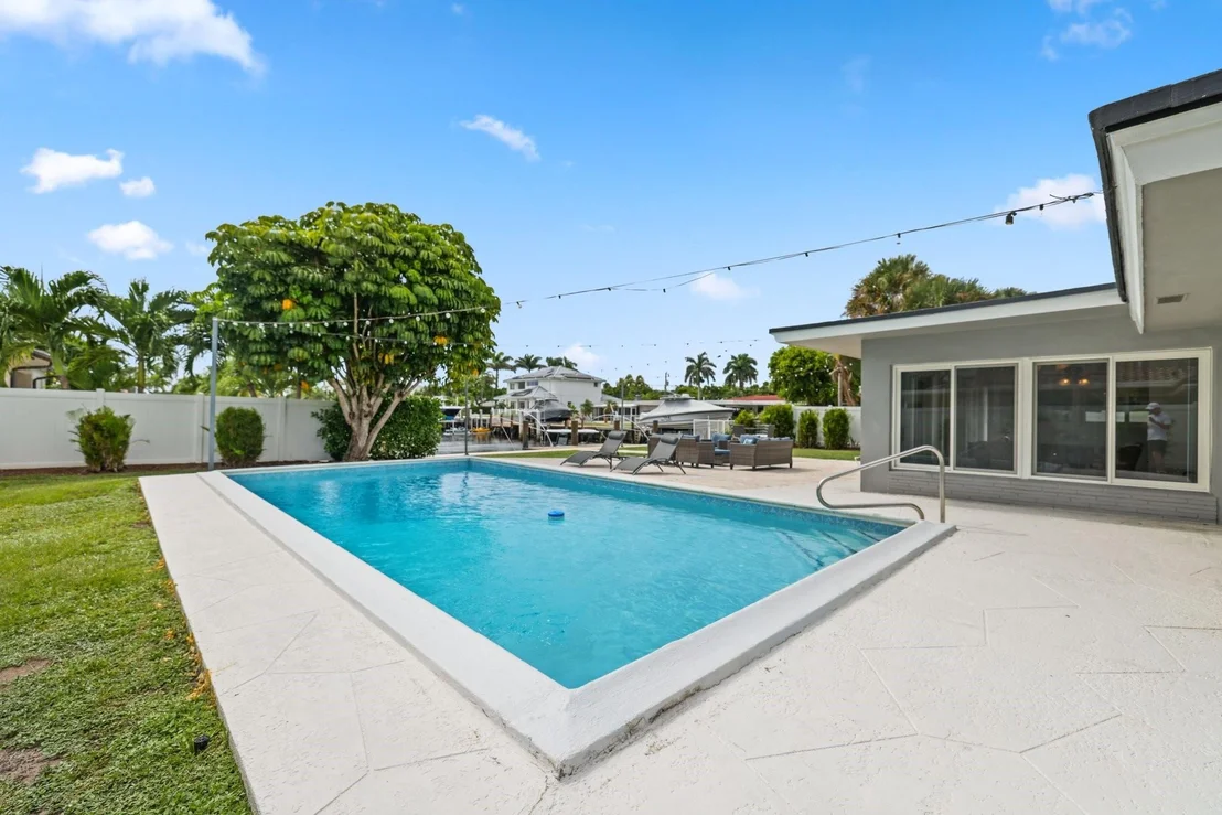 Photo of 2301 N Ocean Boulevard