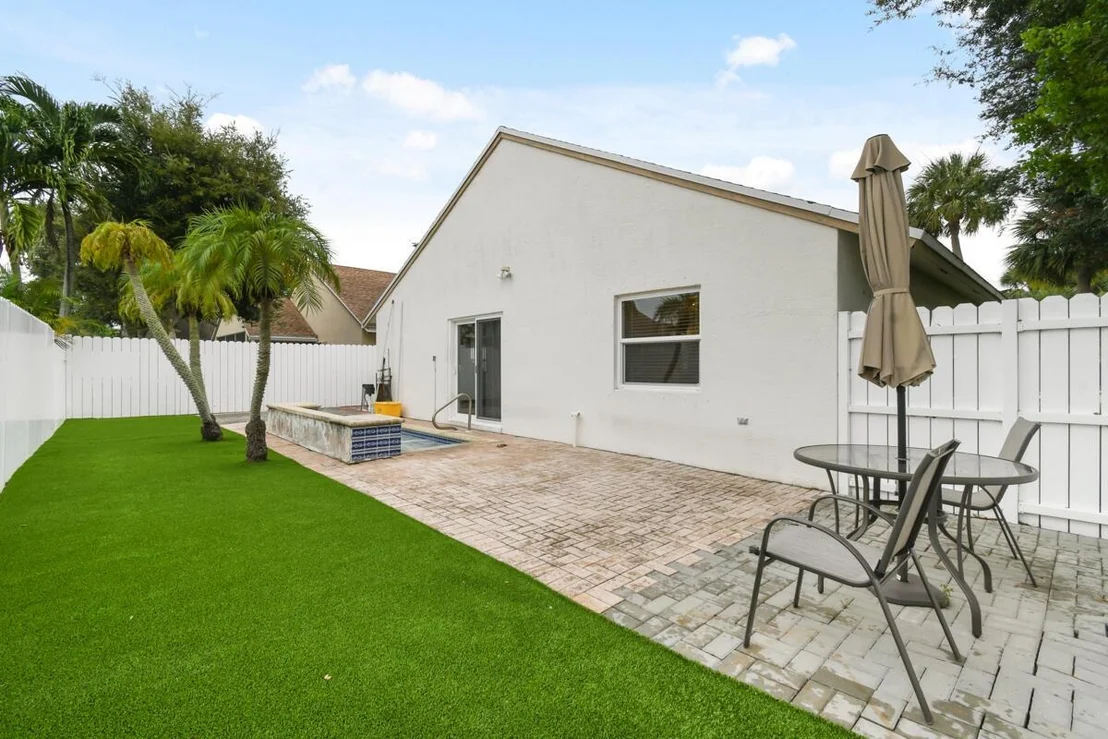 Photo of 102 Pennock Landing Circle