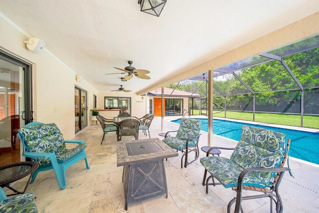Photo of 12483 Pineacre Lane