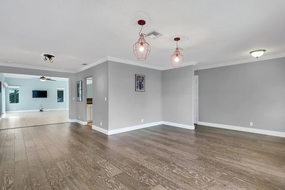 Photo of 618 Sunshine Drive