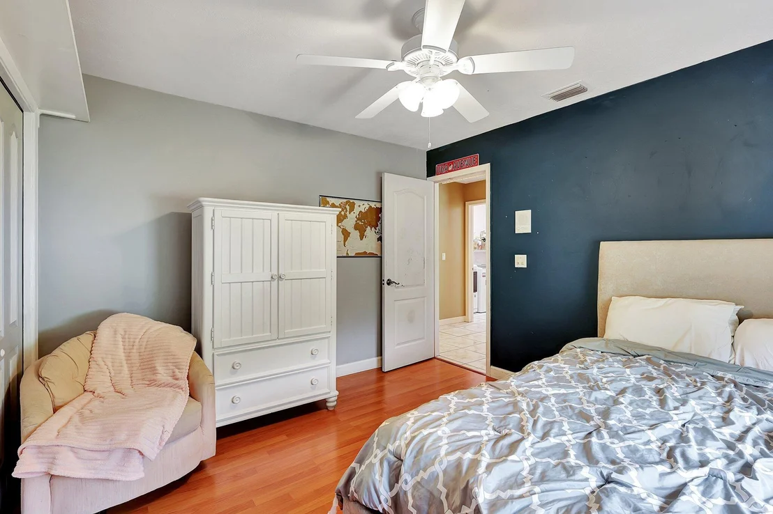 Photo of 1624 SW Gregor Way Way