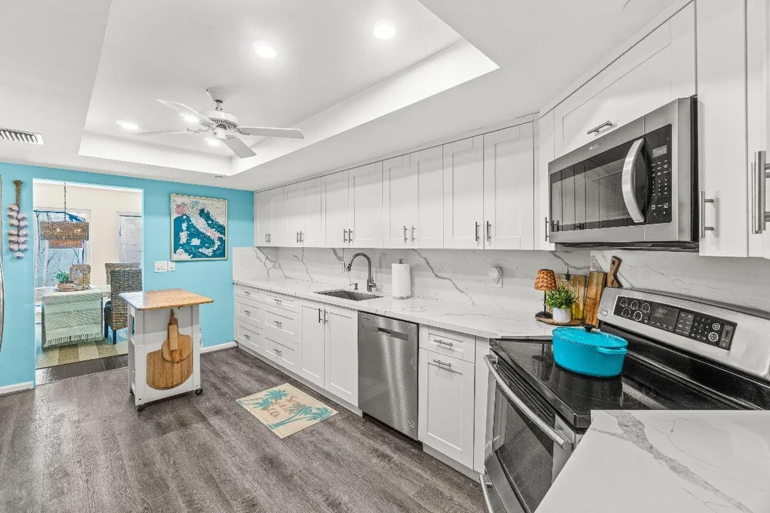 Photo of Unit 708 at 4301 N Ocean Boulevard