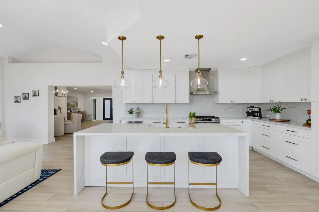 Photo of 440 SE 7th Avenue