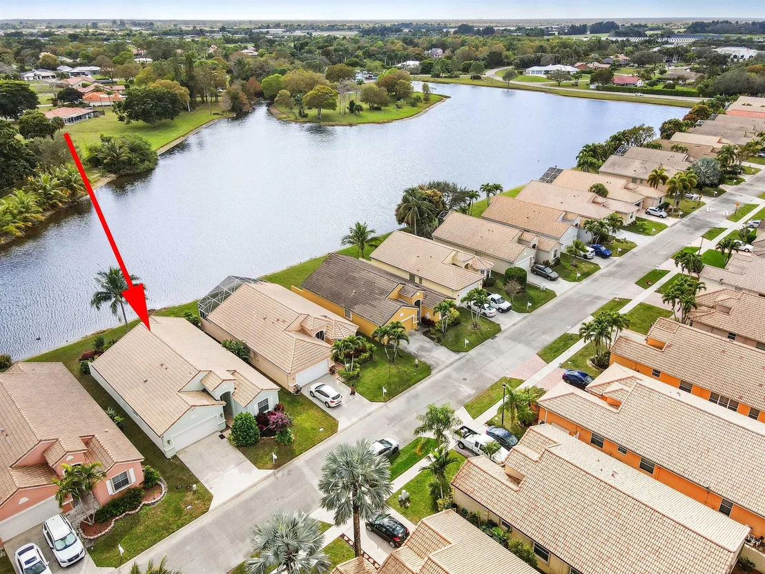 Photo of 9520 Lago Drive