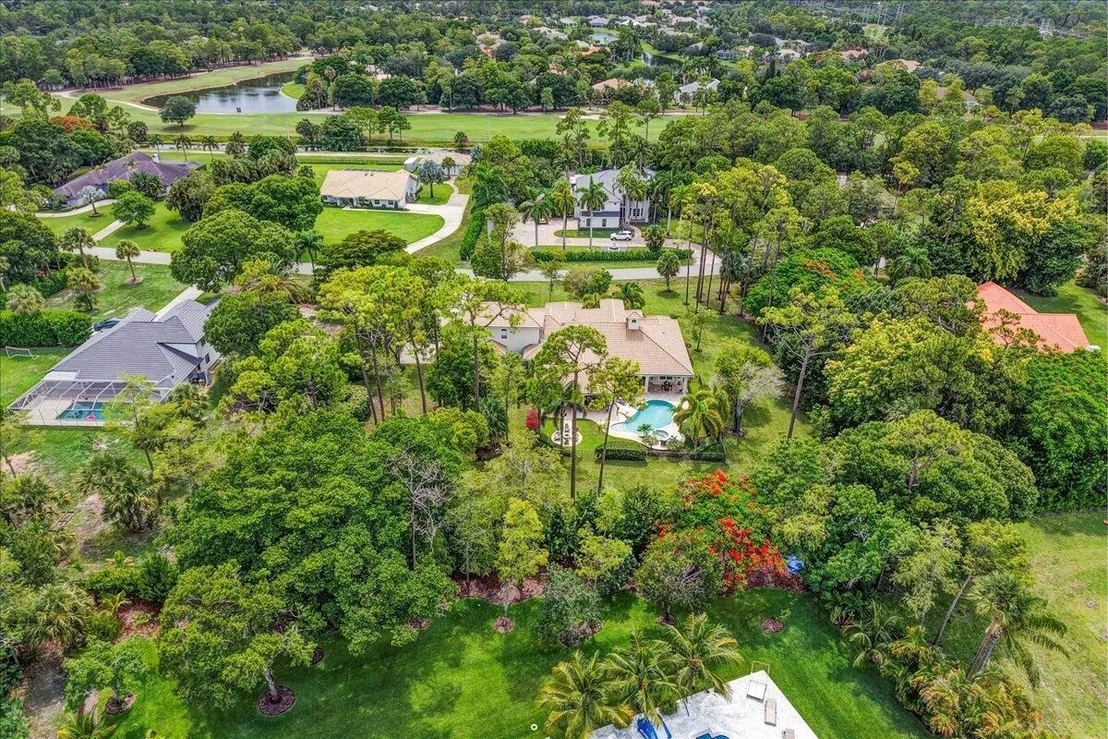 Photo of 378 Squire Drive
