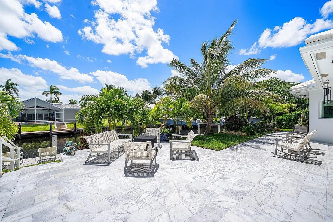 Photo of 800 Holly Lane