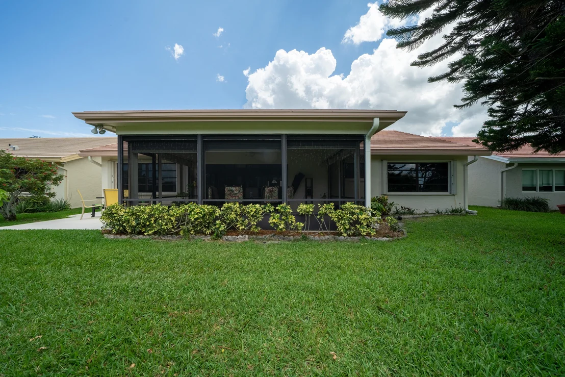 Photo of 6087 Petaluma Drive