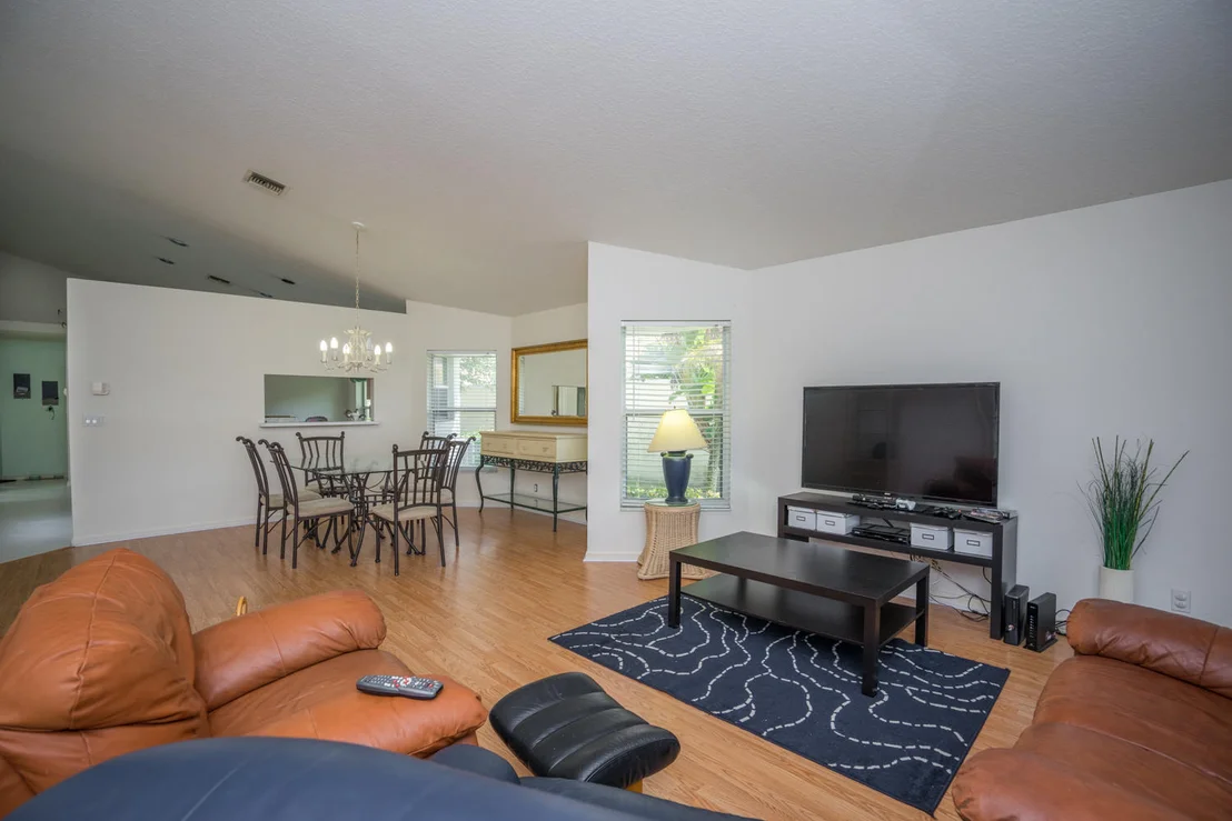 Photo of 123 Harbor Lake Circle