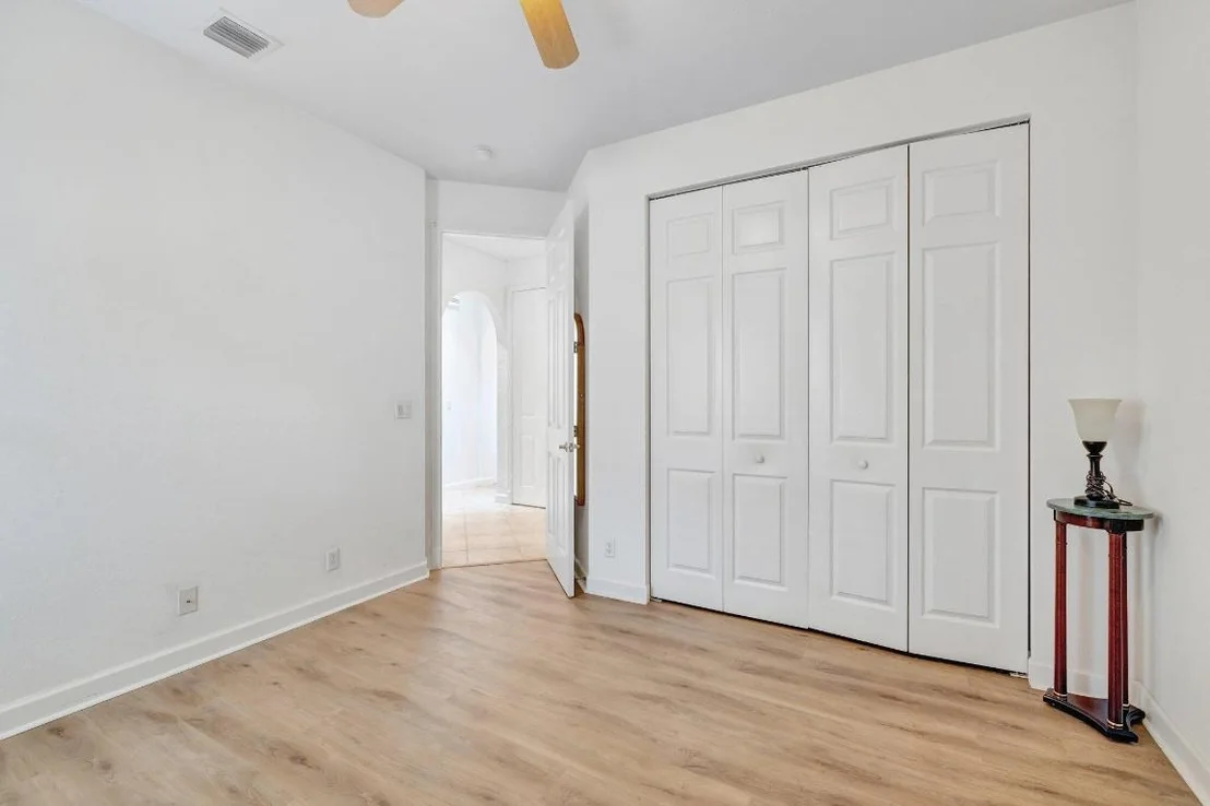Photo of 699 SW River Bend Circle