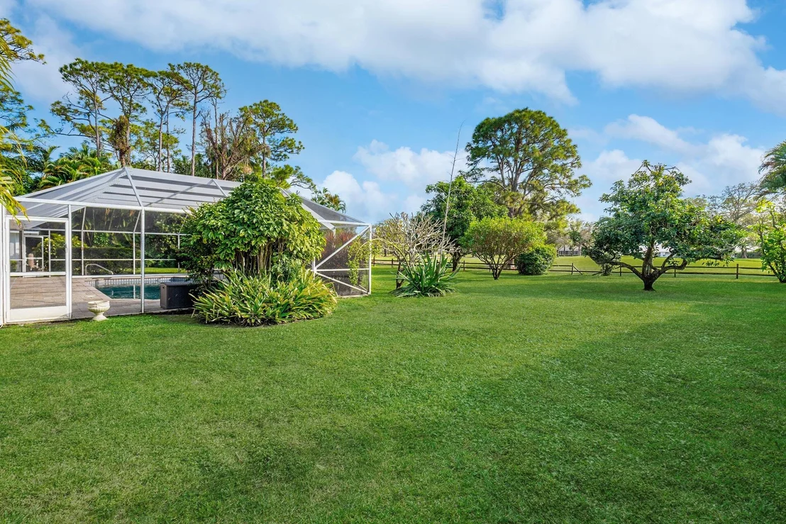 Photo of 650 Atlantis Estates Way