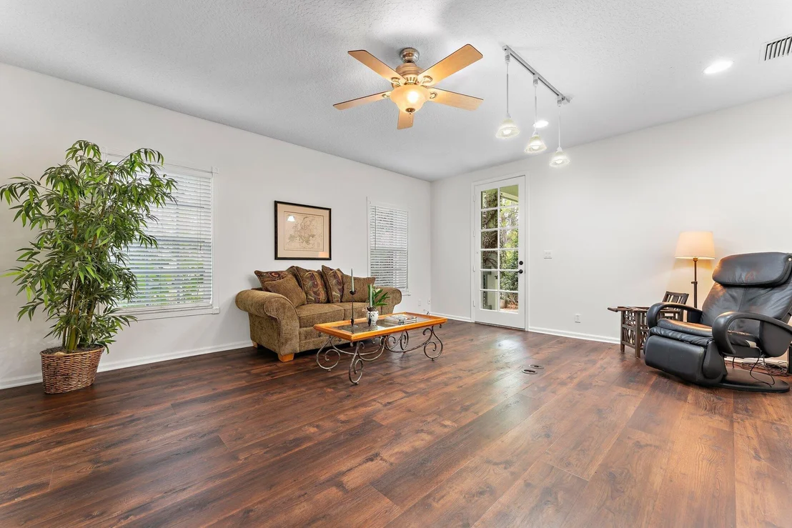 Photo of 15784 Alexander Run
