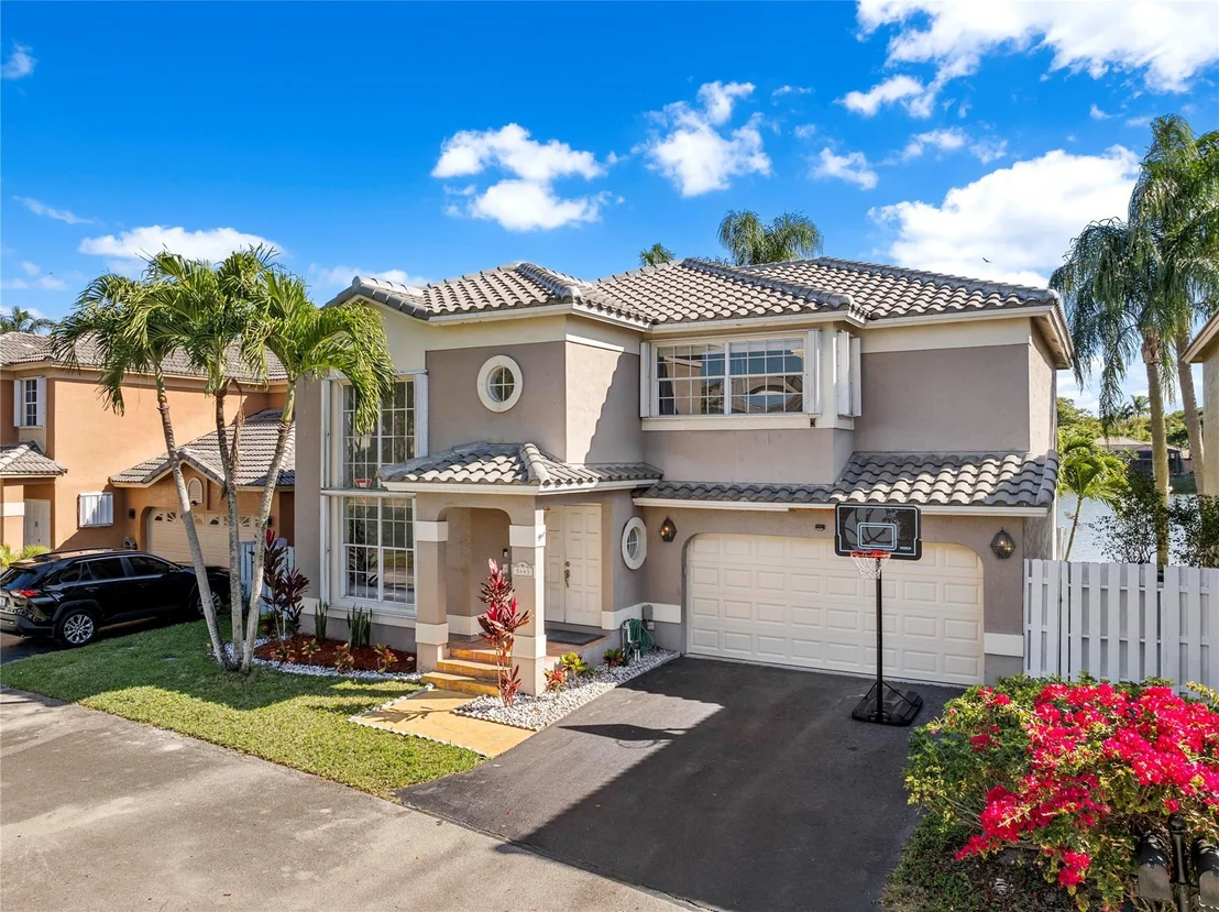 Photo of 5443 NW 43rd Way