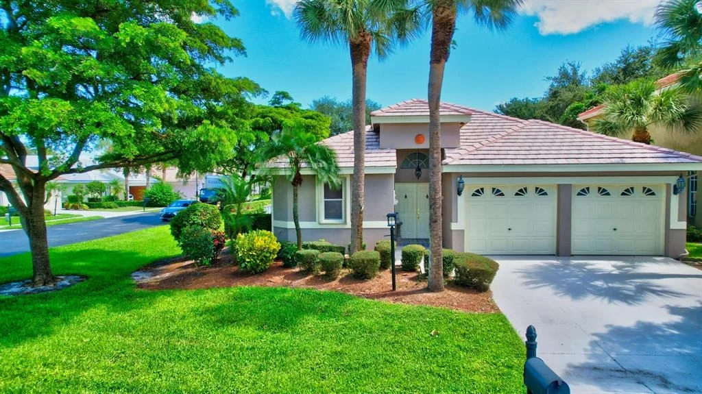 Photo of 629 W Clearbrook Circle