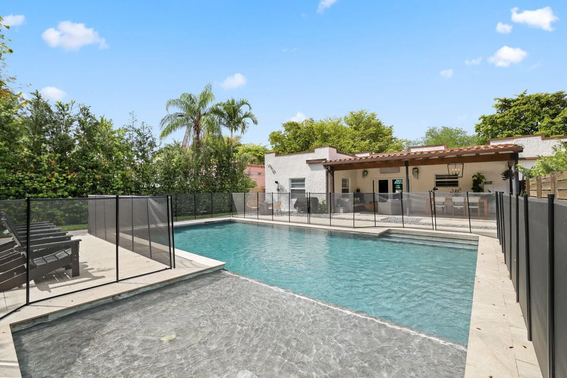 Photo of 706 Sunset Road