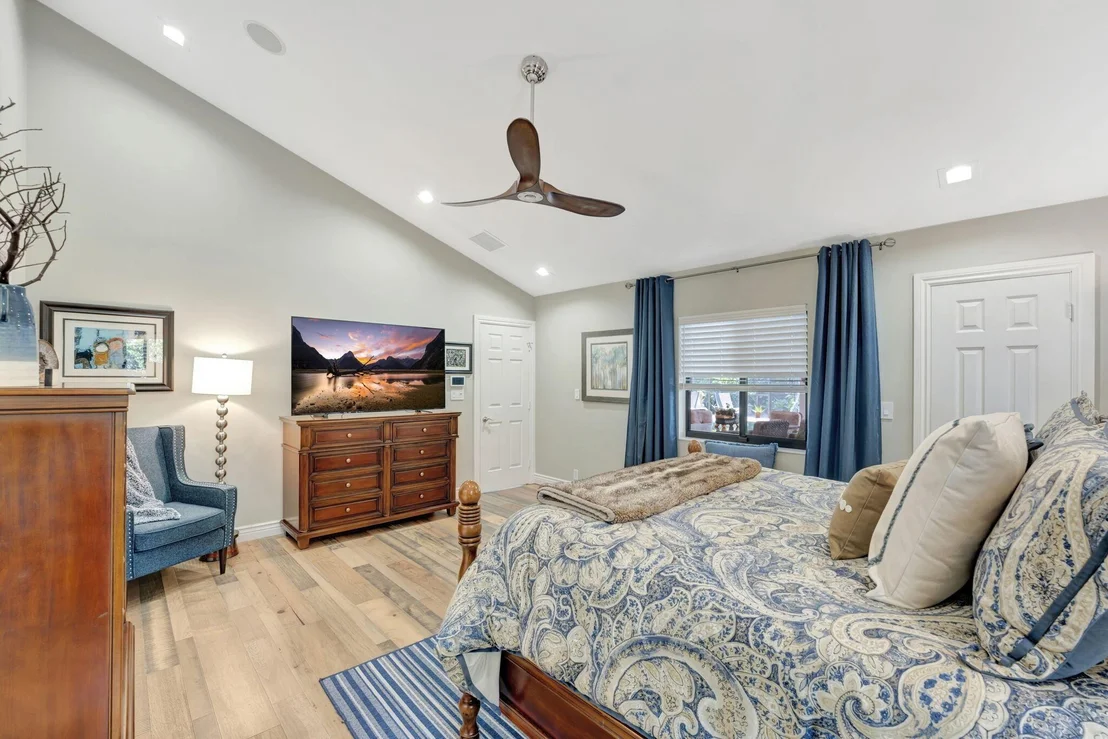 Photo of 3070 Equestrian Drive
