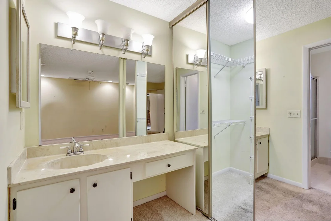 Photo of 2212 Seagrape Circle