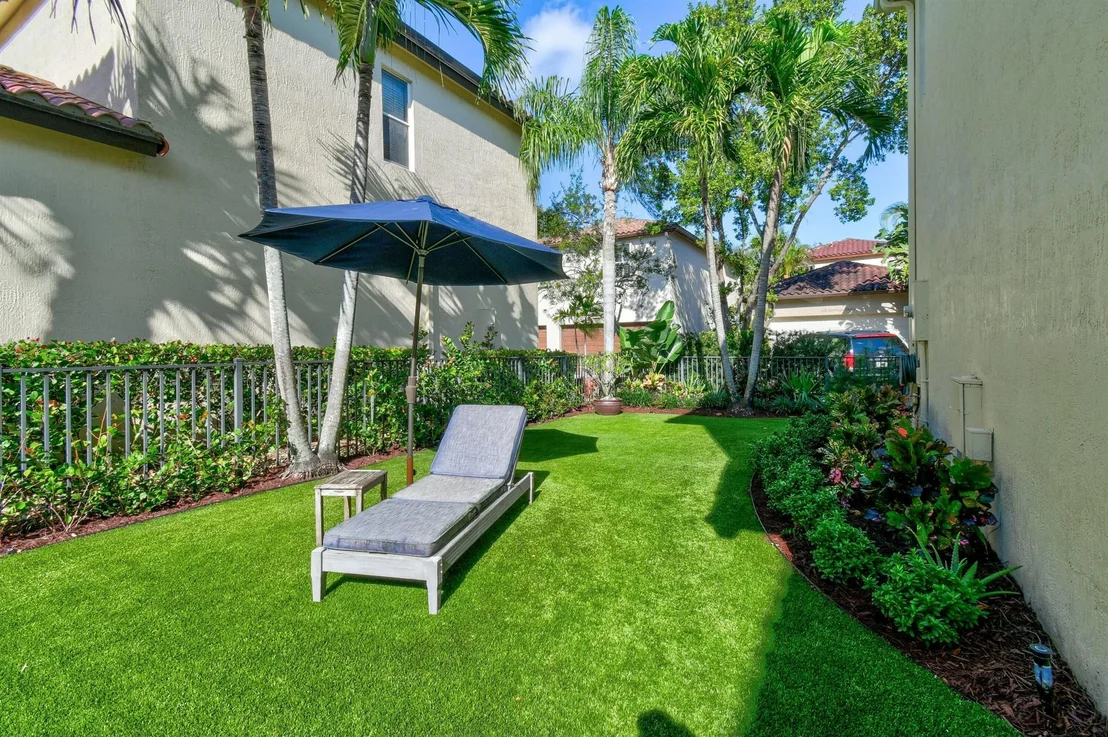 Photo of 119 Barcelona Drive