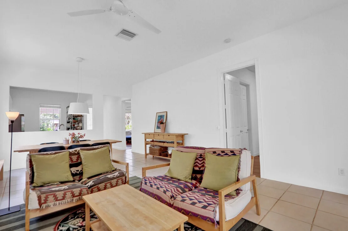 Photo of 216 Juniper Way
