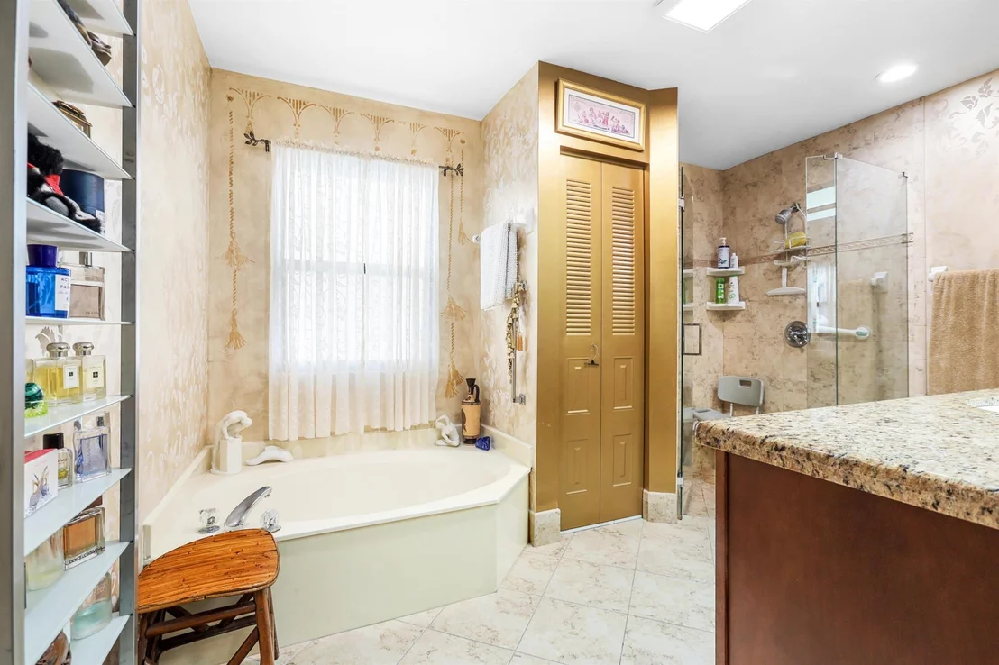 Photo of 2450 Riviera Drive