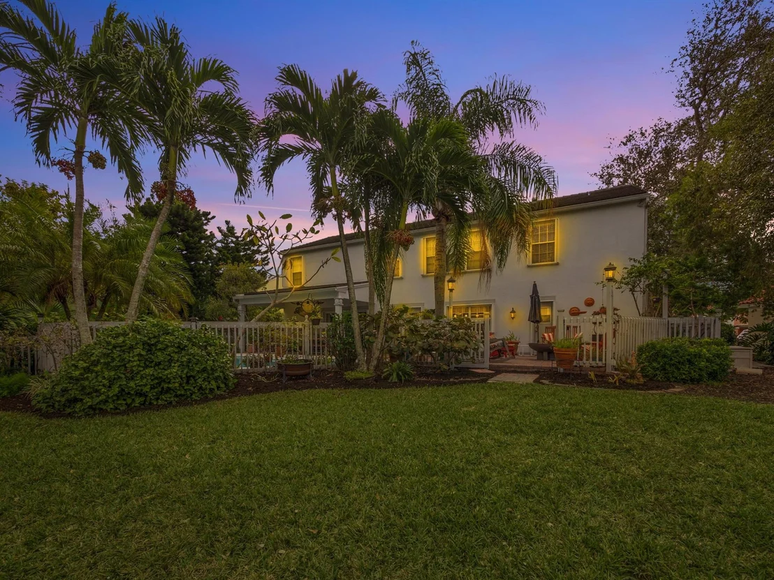 Photo of 1005 Pine Lake Circle