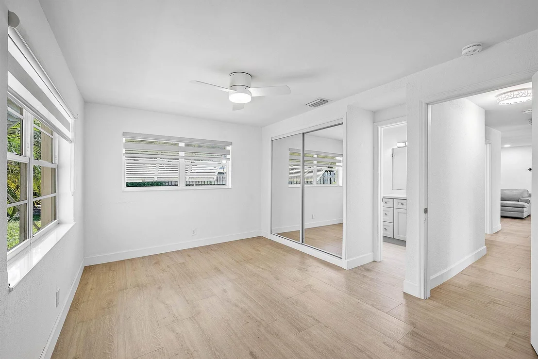 Photo of 530 Heron Drive