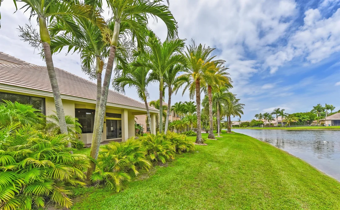 Photo of 3583 Collonade Drive