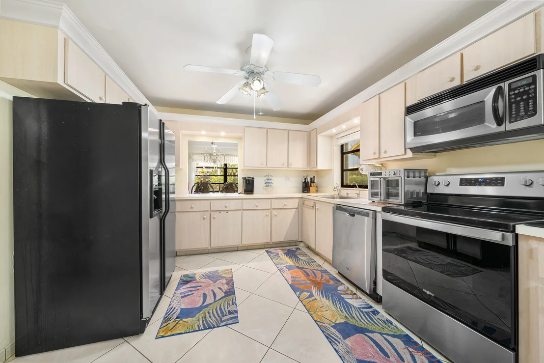 Photo of 6087 Petaluma Drive