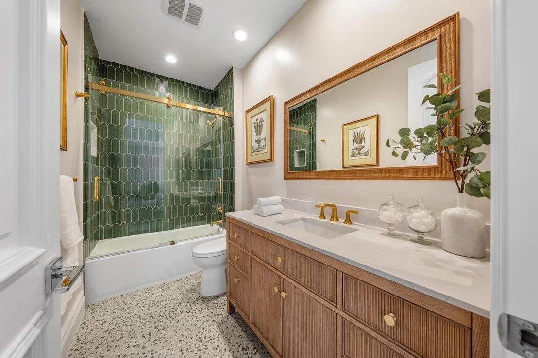 Photo of 686 Hermitage Circle