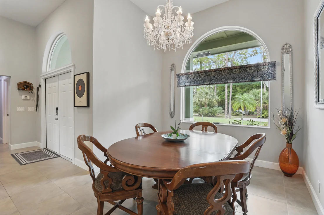 Photo of 13376 Compton Road