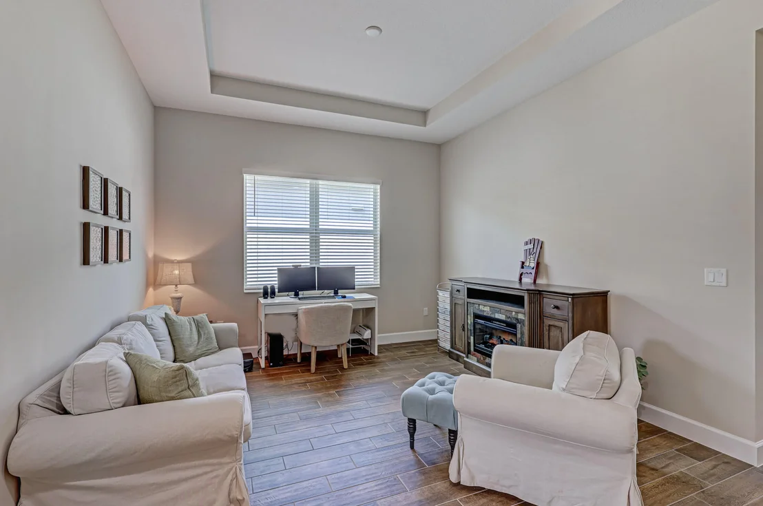 Photo of 15121 Goldfinch Circle