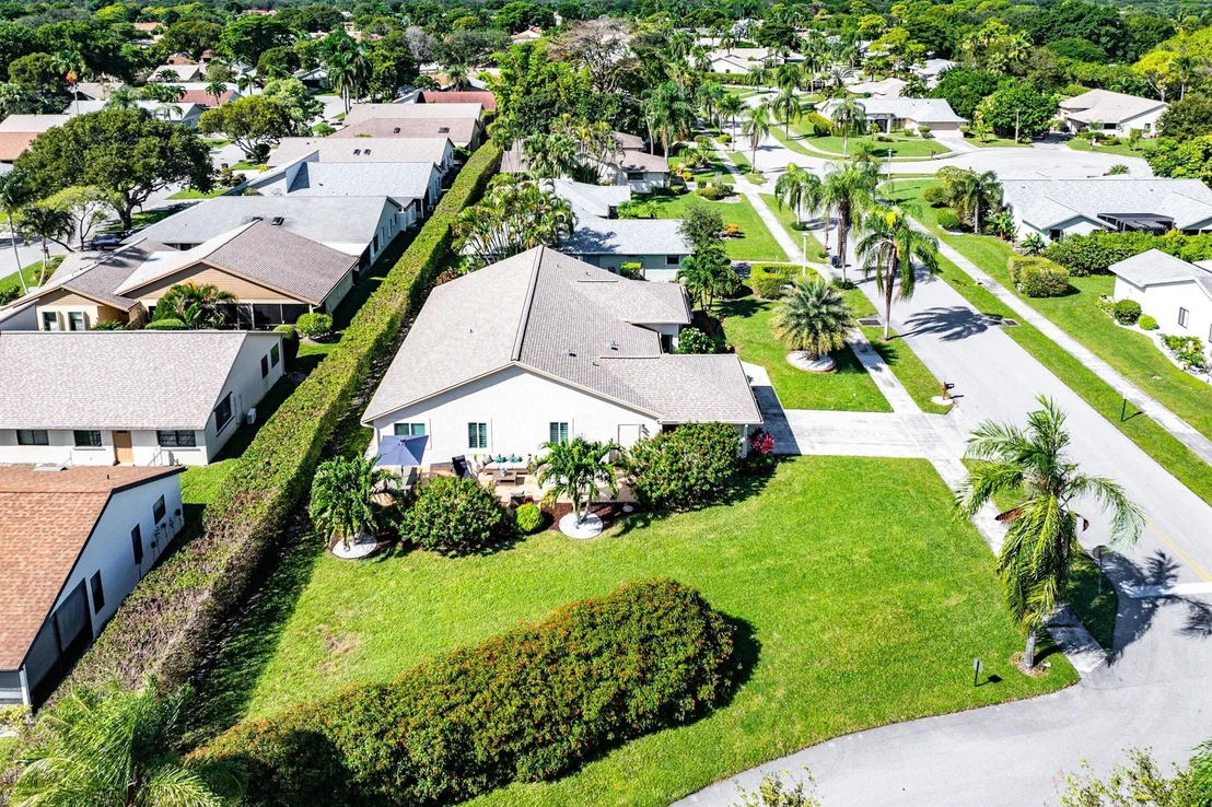 Photo of 2350 Riviera Drive