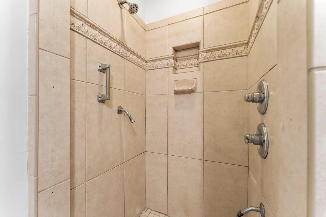 Photo of 243 W Riverside Drive