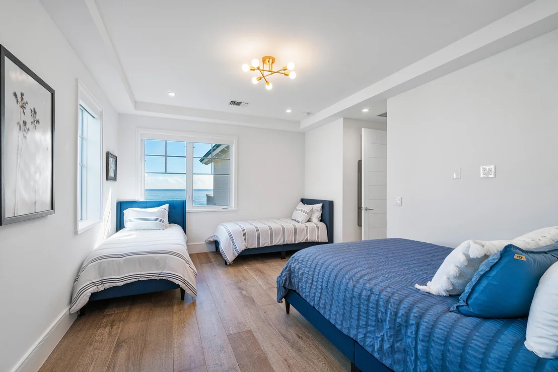 Photo of 3565 N Ocean Boulevard