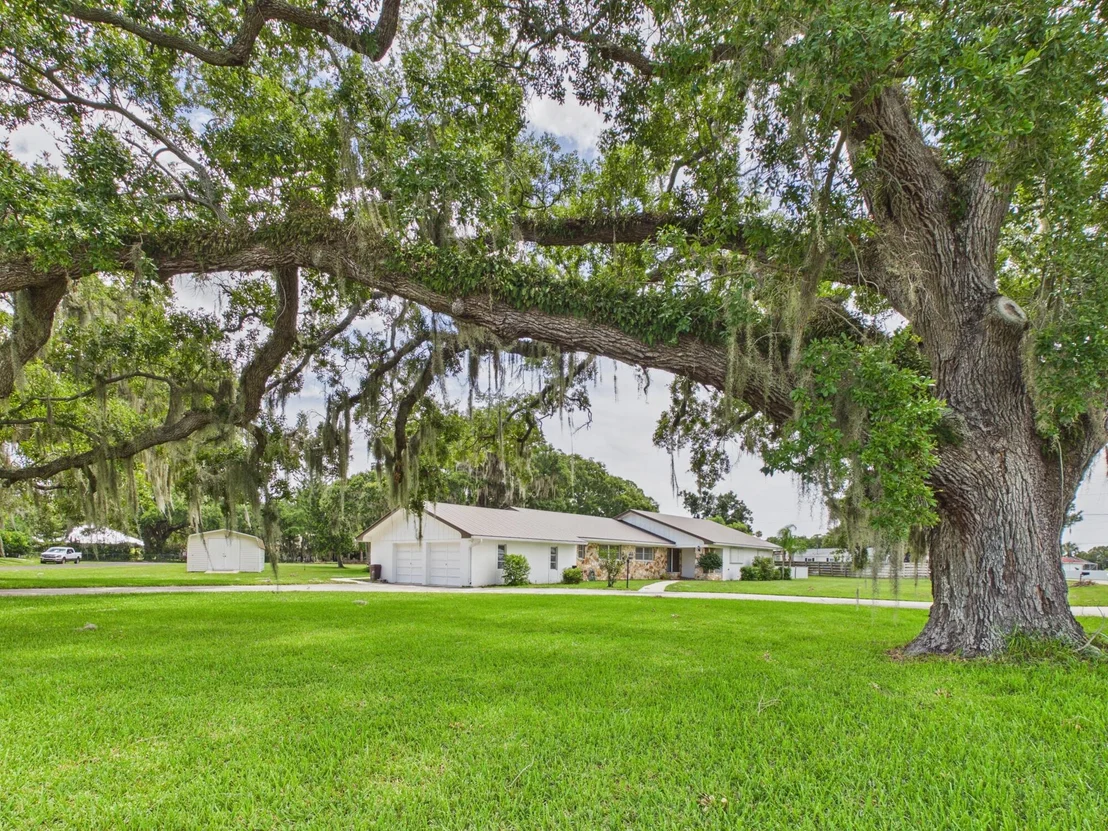 Photo of 1501 SE 8TH Drive