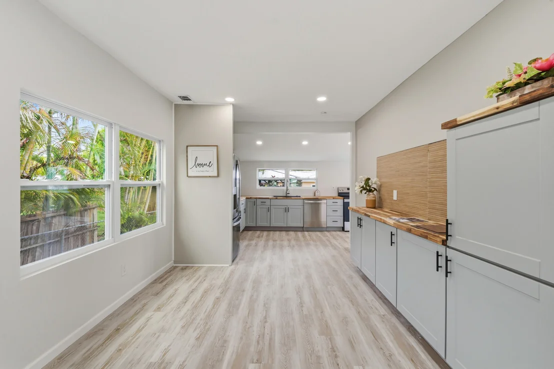 Photo of 1566 NW 9th Avenue