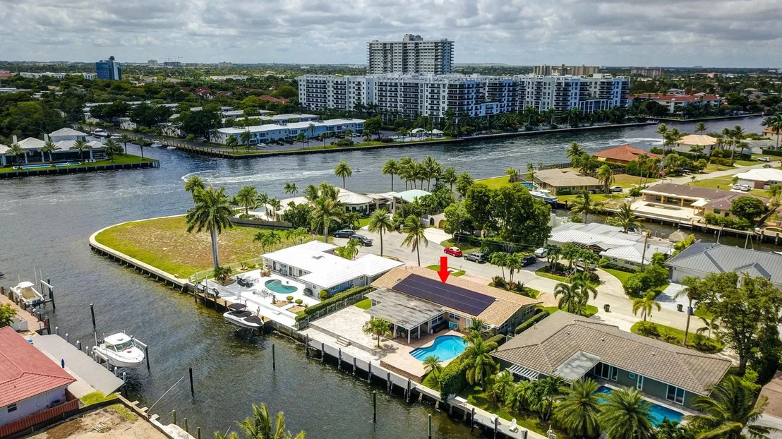 Photo of 1920 Waters Edge
