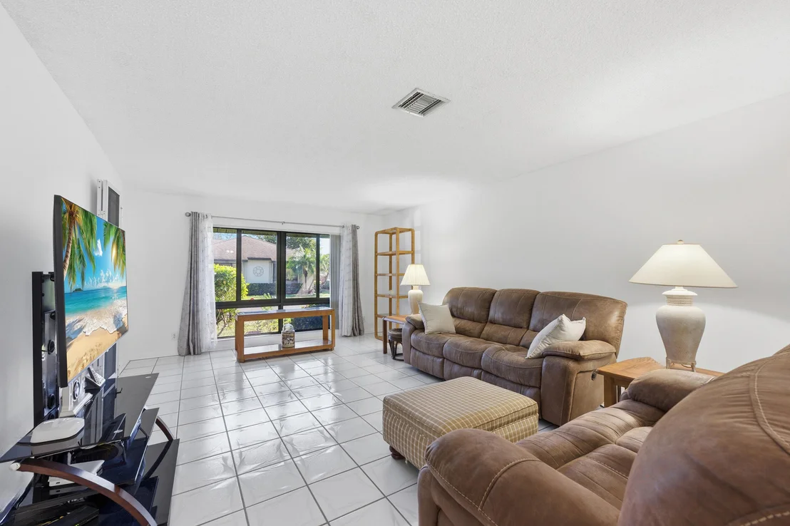 Photo of Unit A at 4903 Equestrian Circle