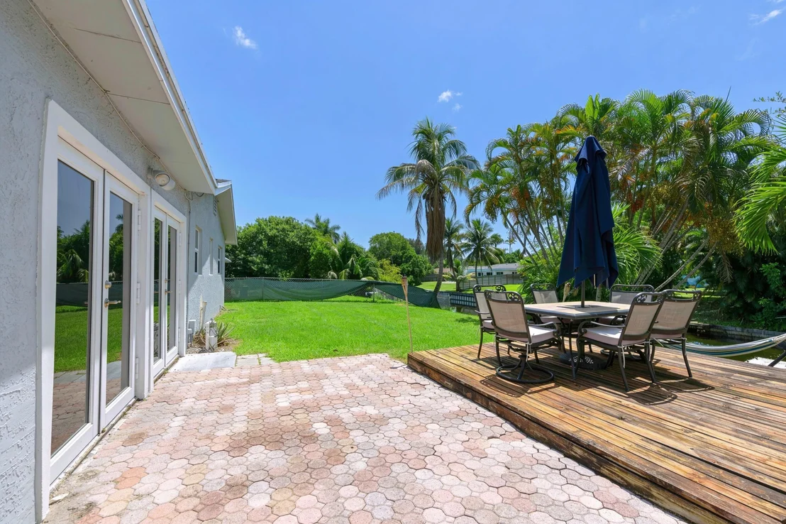 Photo of 1054 OLD BOYNTON Road