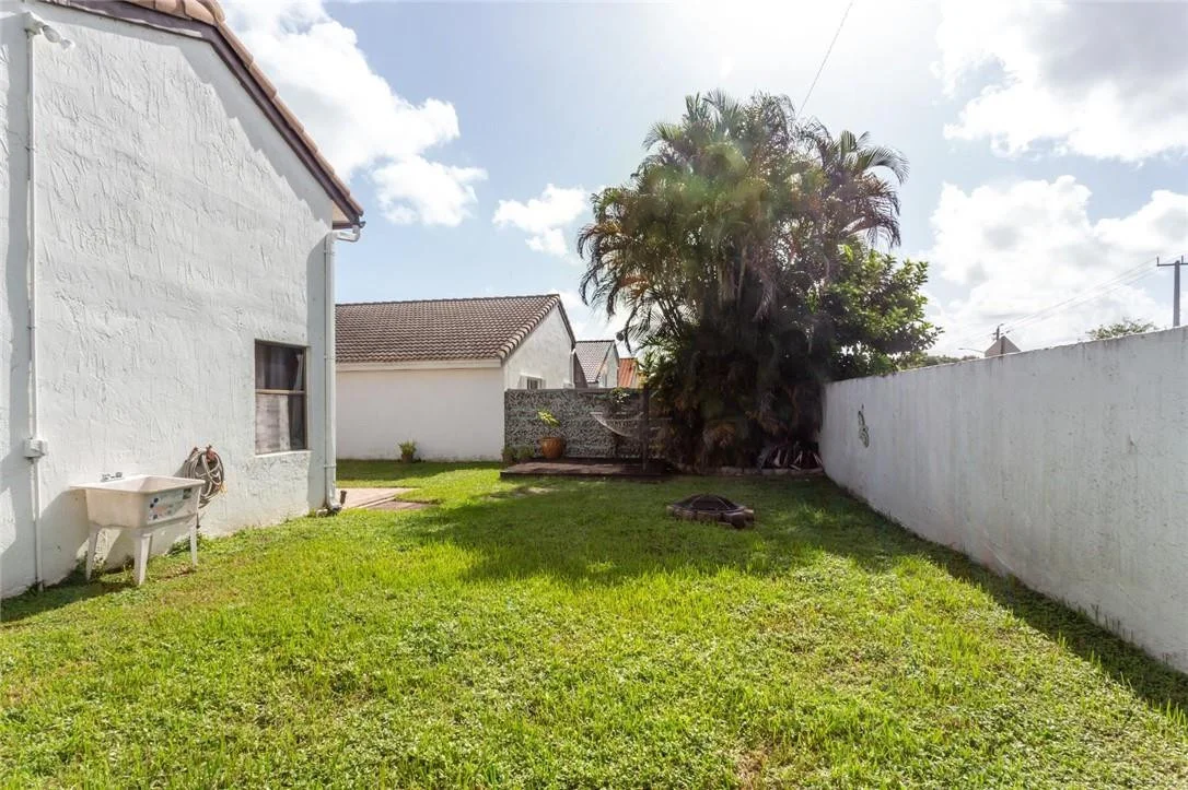 Photo of 14910 Newcastle Lane