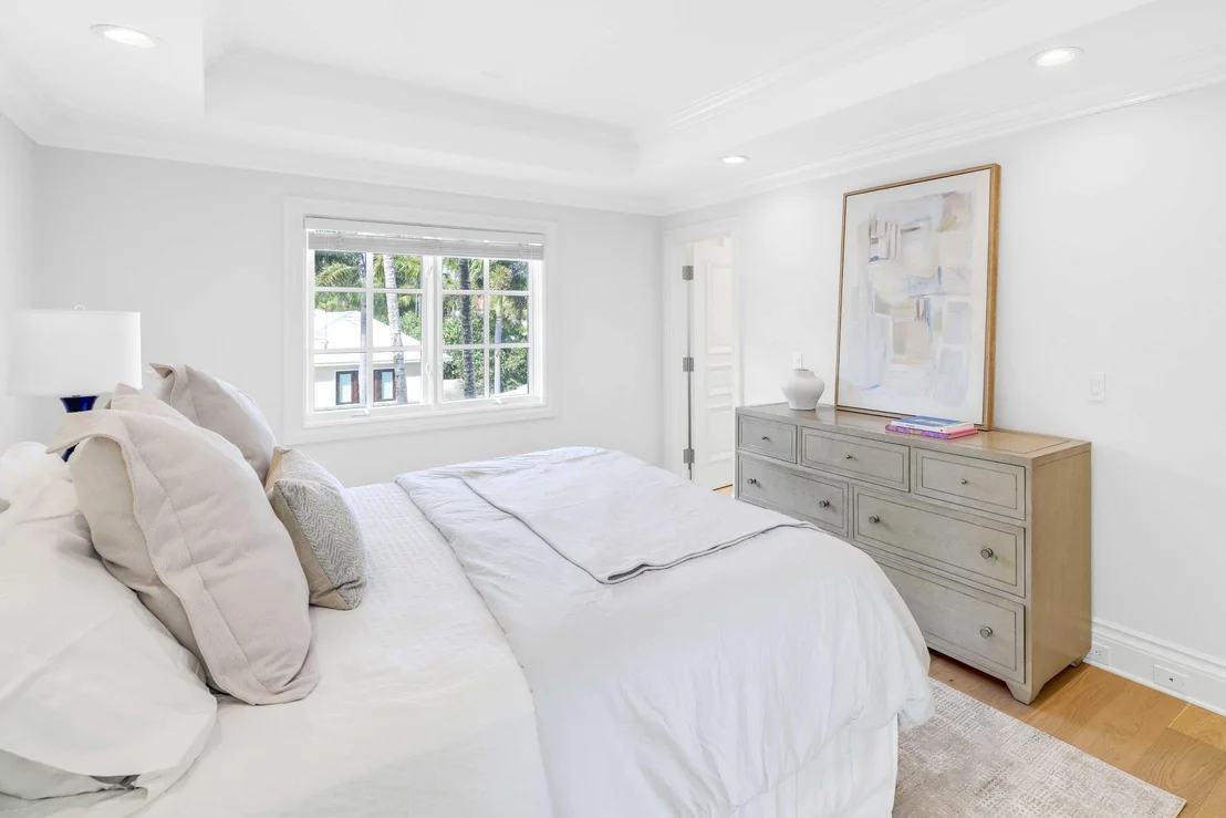 Photo of 220 Esplanade Way