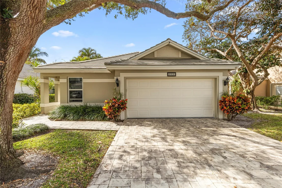 Photo of 2933 Myrtle Oak Circle